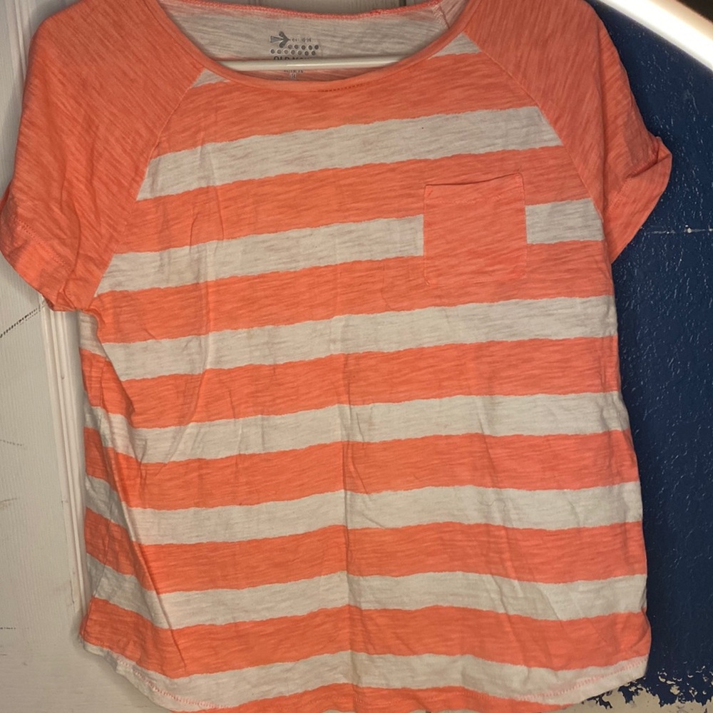 Old navy white and pink stripped shirt